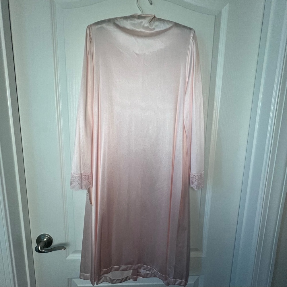 Rare Vintage Vanity Fair light pink bathrobe with tags, size petite - Picture 5 of 7